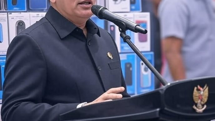 Menakar Urgensi Kerjasama Menaker dan Mendag dalam Meresmikan Pabrik HP Rakitan Ilegal